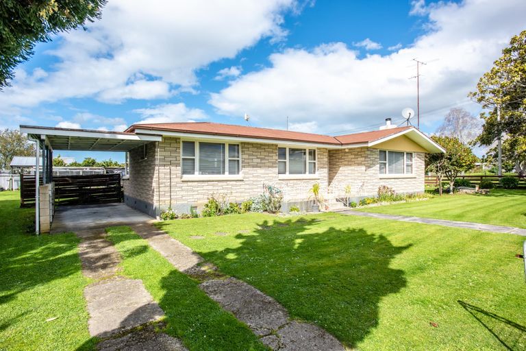Photo of property in 28 Lavenham Road, Patutahi, Gisborne, 4072