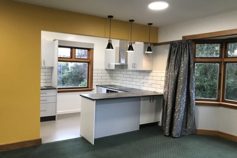 Photo of property in 49 Cambridge Terrace, Kaiti, Gisborne, 4010