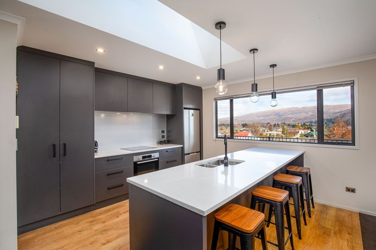 Photo of property in 44 Shields Street, Clyde, 9330