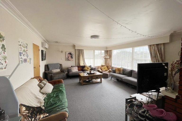 Photo of property in 33 Regent Street, Silverdale, Hamilton, 3216