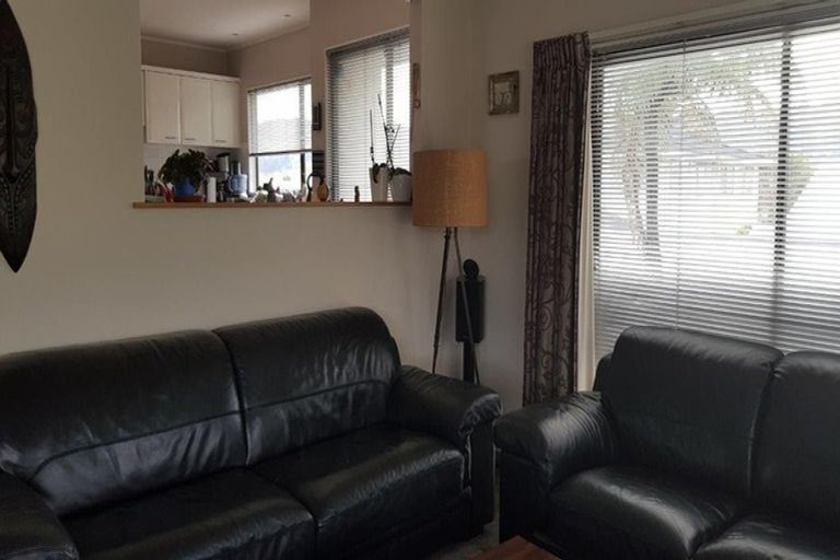 Photo of property in 17 Fuller Grove, Woburn, Lower Hutt, 5010