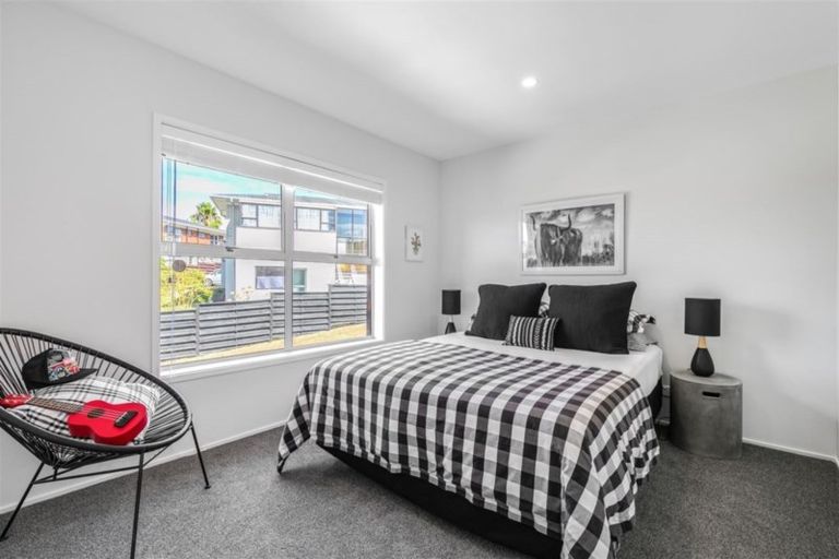 Photo of property in 3/25 Waitemata Road, Hauraki, Auckland, 0622