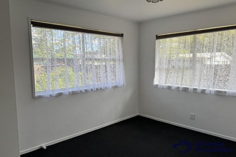 Photo of property in 11 Brookbank Place, Glenview, Hamilton, 3206