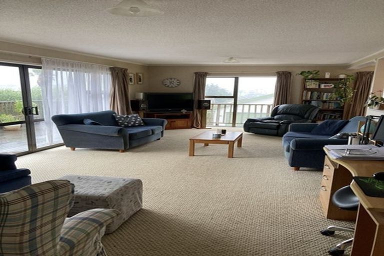 Photo of property in 21a Jelas Road, Red Beach, 0932