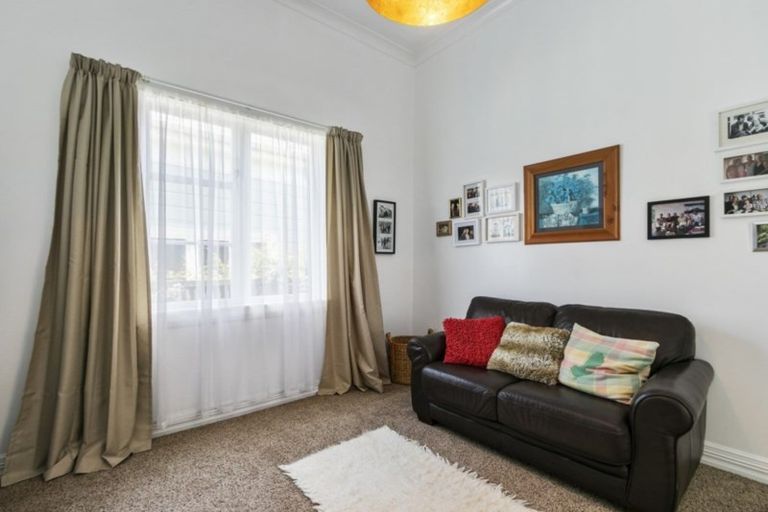 Photo of property in 45 Connolly Street, Boulcott, Lower Hutt, 5010