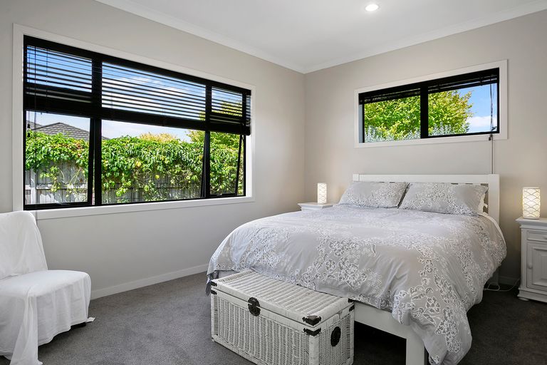 Photo of property in 19c Cooper Crescent, Cambridge, 3434