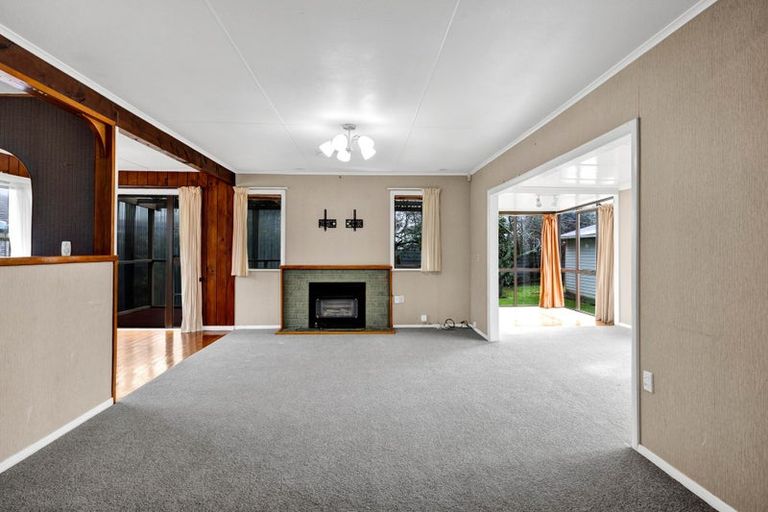 Photo of property in 96 Fairfield Road, Hawera, 4610