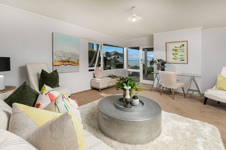 Photo of property in 29 Whitby Crescent, Mairangi Bay, Auckland, 0630