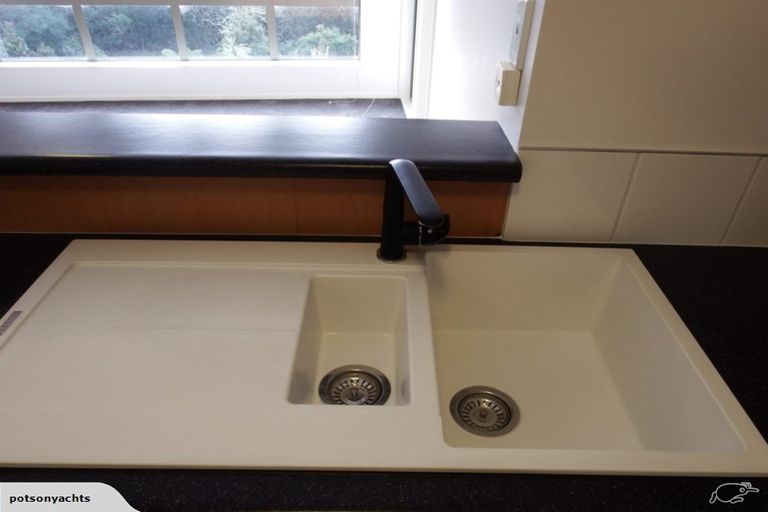 Photo of property in The Haven, 15/120 Beach Haven Road, Beach Haven, Auckland, 0626