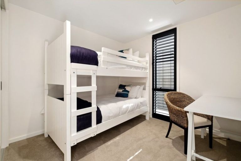 Photo of property in 56 Falconer Rise, Jacks Point, Queenstown, 9371