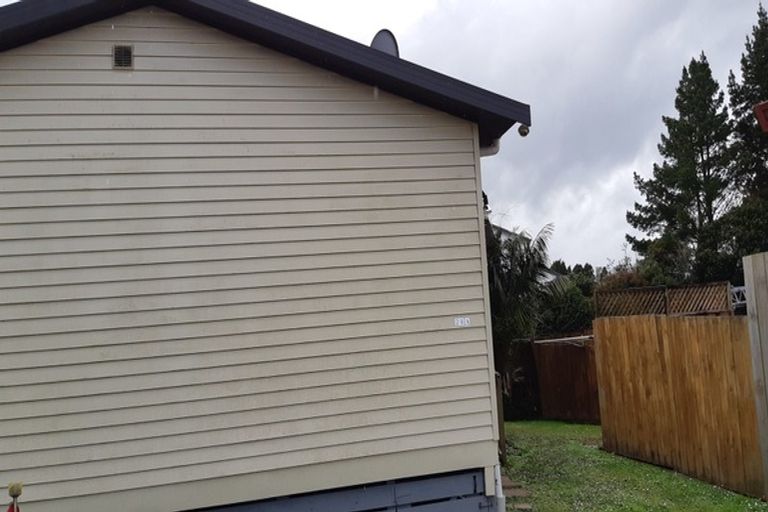 Photo of property in 28 Miriam Corban Heights, Henderson, Auckland, 0612