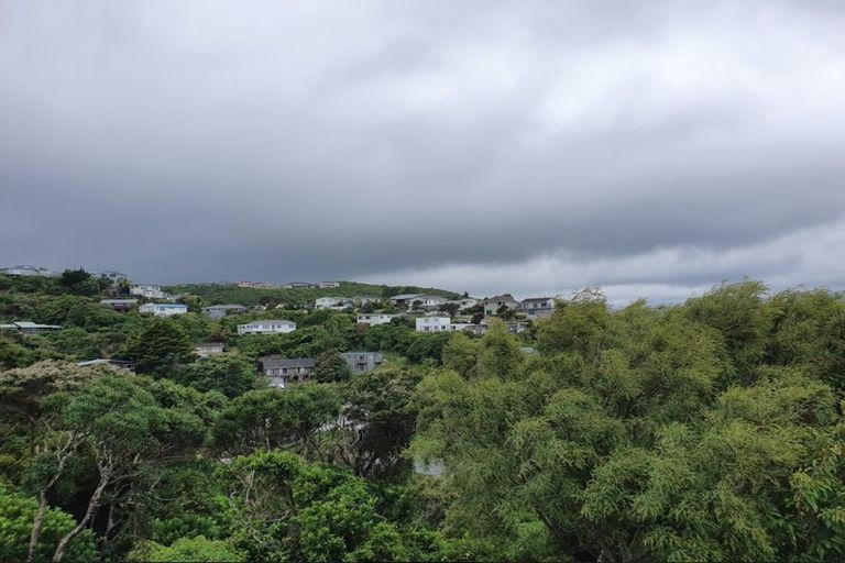 Photo of property in 23 Bushey Way, Maungaraki, Lower Hutt, 5010