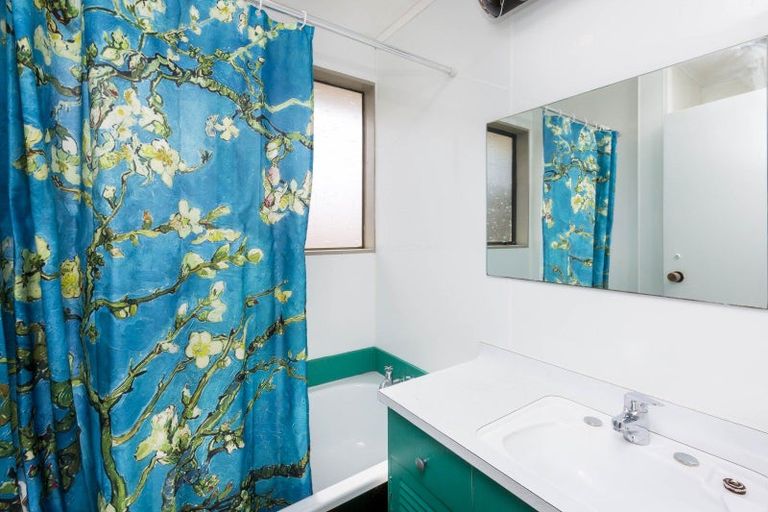 Photo of property in 119 Holborn Drive, Stokes Valley, Lower Hutt, 5019