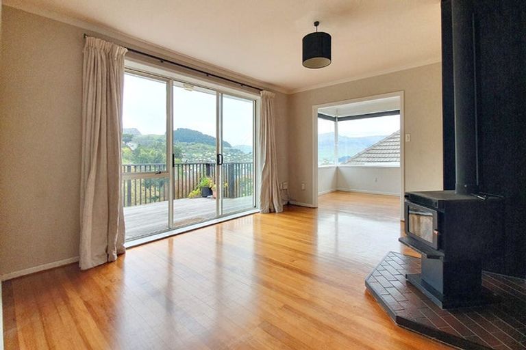 Photo of property in 19 Walkers Road, Lyttelton, 8082