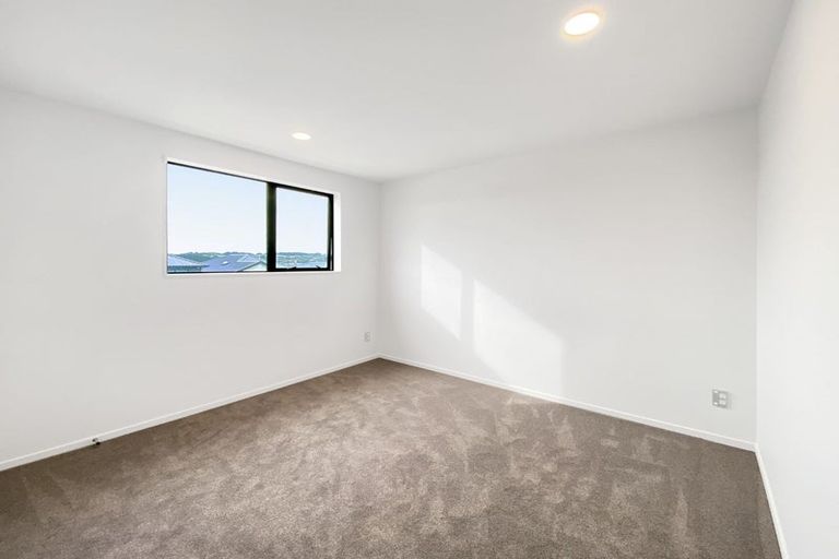 Photo of property in 3b Frontier Lane, Flat Bush, Auckland, 2019
