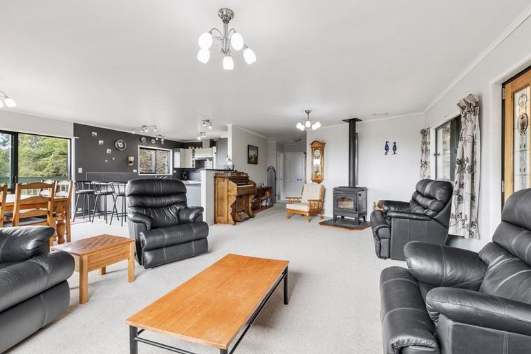 Photo of property in 394a Wairere Road, Waitakere, Auckland, 0782