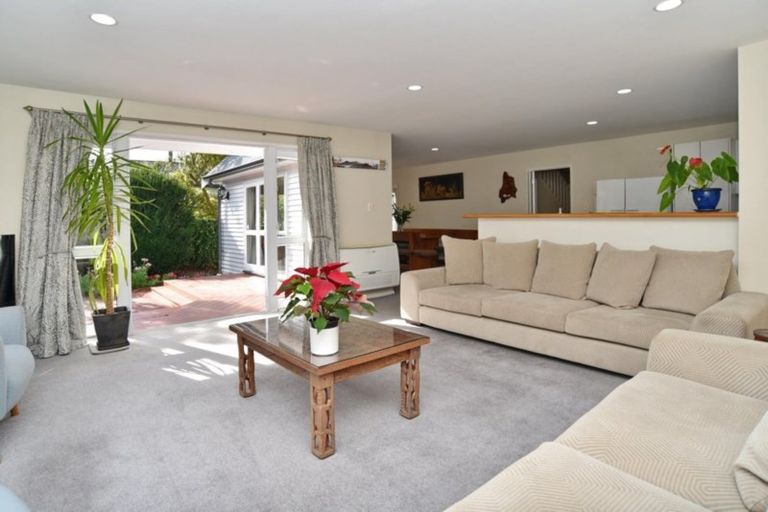 Photo of property in 21 Condell Avenue, Papanui, Christchurch, 8053