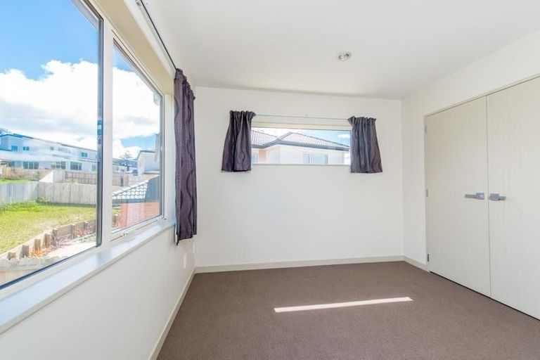 Photo of property in 102 Babich Road North, Ranui, Auckland, 0612