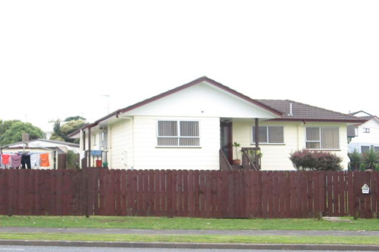 Photo of property in 233 Mahia Road, Wattle Downs, Auckland, 2103