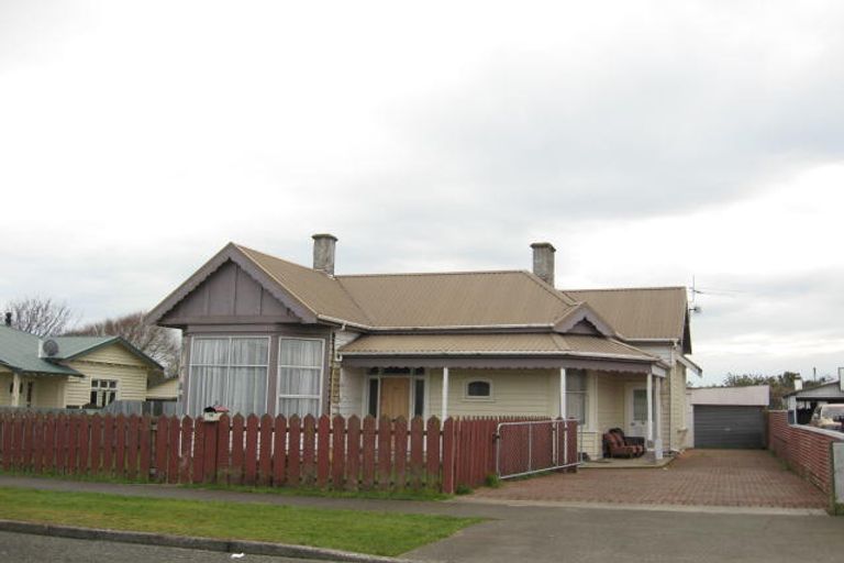 Photo of property in 14 Collingwood Street, Strathern, Invercargill, 9812