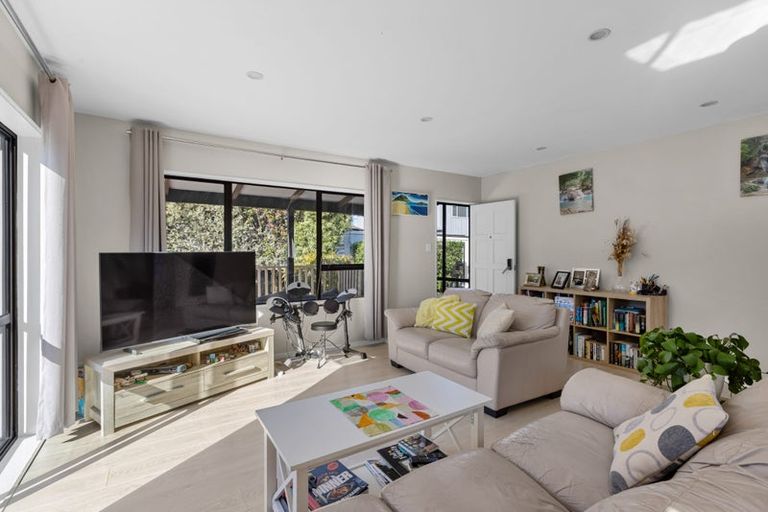 Photo of property in 2/78 Salisbury Road, Birkdale, Auckland, 0626