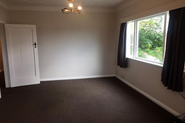 Photo of property in 9 Upper Lewisville Terrace, Thorndon, Wellington, 6011