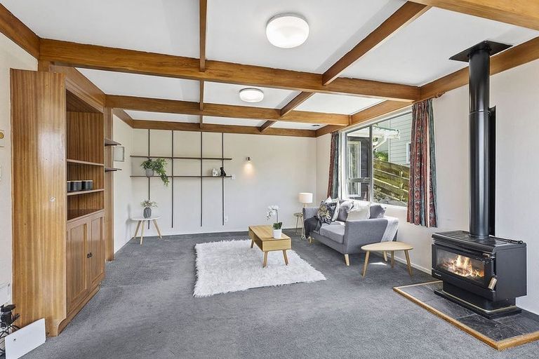 Photo of property in 17 Malaghan Grove, Johnsonville, Wellington, 6037