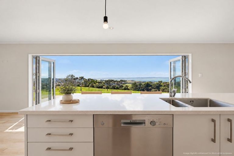 Photo of property in 3143 South Head Road, South Head, Helensville, 0874