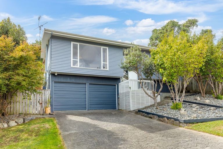 Photo of property in 5 Meridian Way, Whitby, Porirua, 5024
