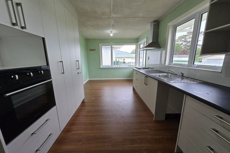 Photo of property in 22 Stanners Street, Eltham, 4322