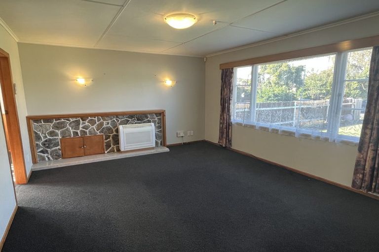 Photo of property in 14 Waterloo Crescent, Hokowhitu, Palmerston North, 4410