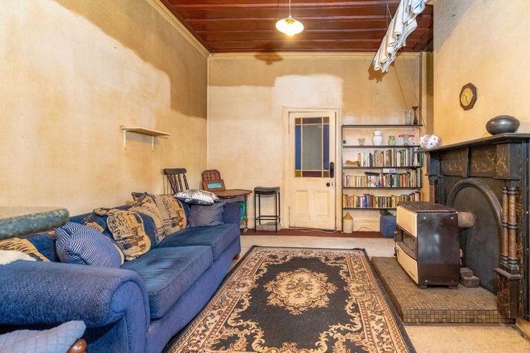 Photo of property in 36 Pensher Street, Waitahuna, Lawrence, 9593