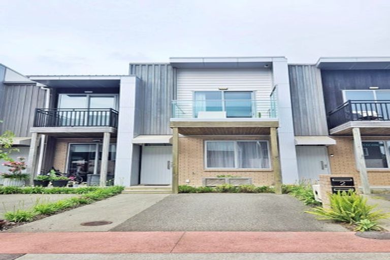 Photo of property in 4 Ceramic Lane, New Lynn, Auckland, 0600