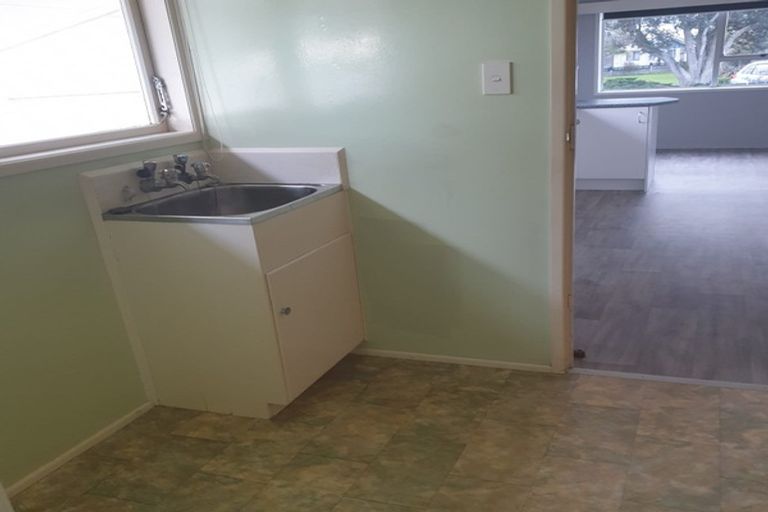 Photo of property in 10 Kaiwaka Road, Waiuku, 2123