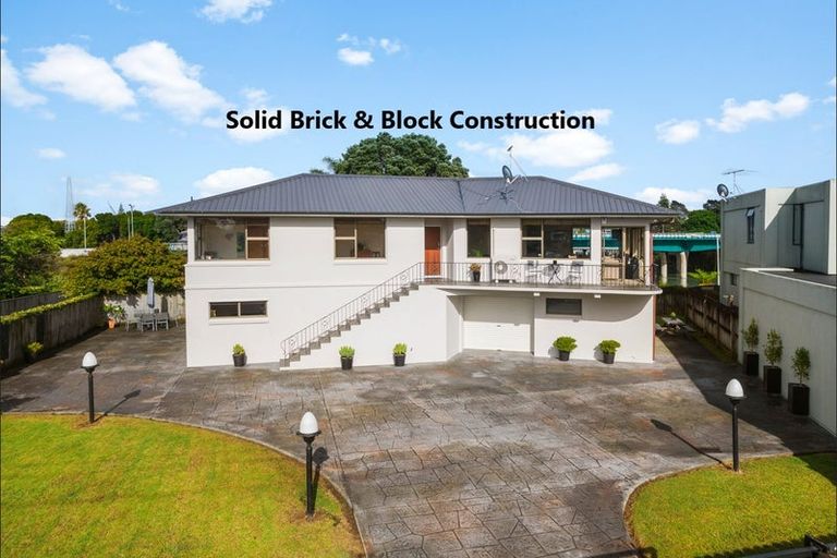Photo of property in 24 Kerswill Place, Pakuranga, Auckland, 2010