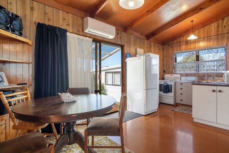 Photo of property in 4a Roretana Drive, Athenree, Katikati, 3177