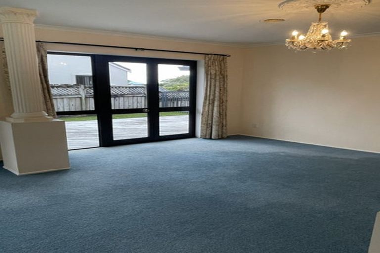 Photo of property in 102 Branch Road, Highlands Park, New Plymouth, 4312