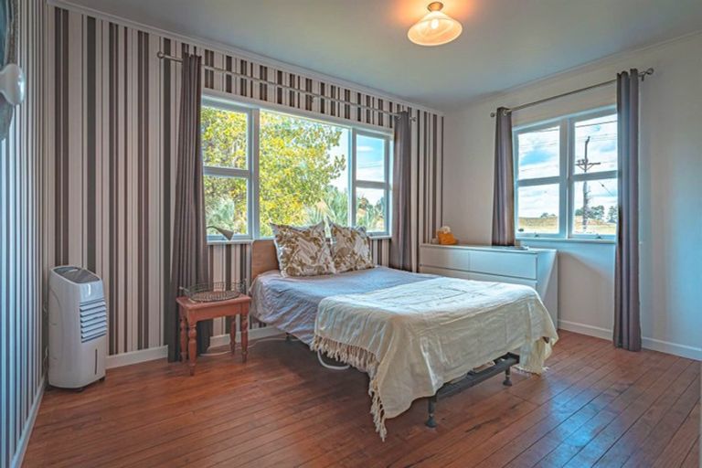 Photo of property in 734 Okahukura Road, Tapora, Wellsford, 0977