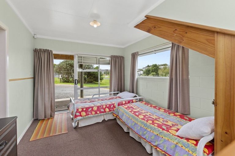 Photo of property in 39b Wallis Street, Raglan, 3225