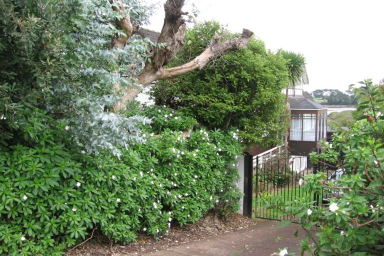 Photo of property in 159 Ti Rakau Drive, Pakuranga Heights, Auckland, 2010