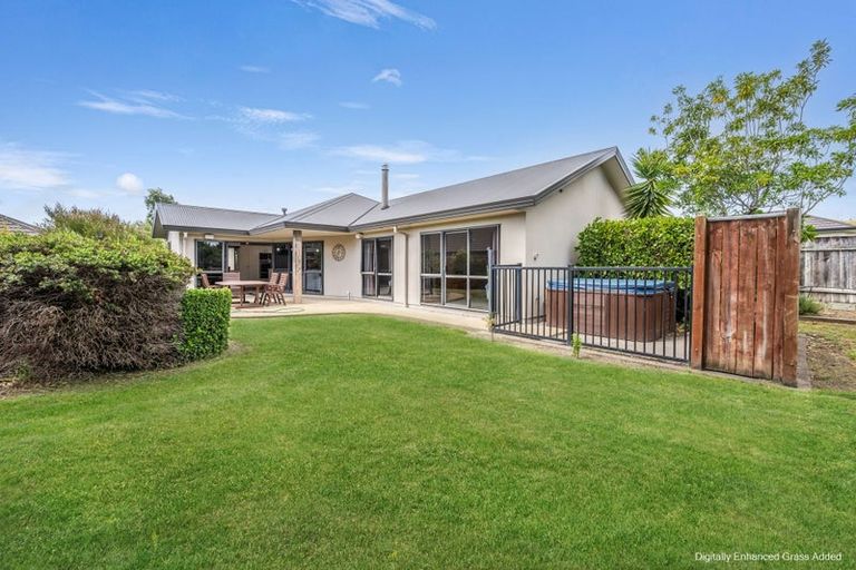 Photo of property in 90 Russell Robertson Drive, Havelock North, 4130