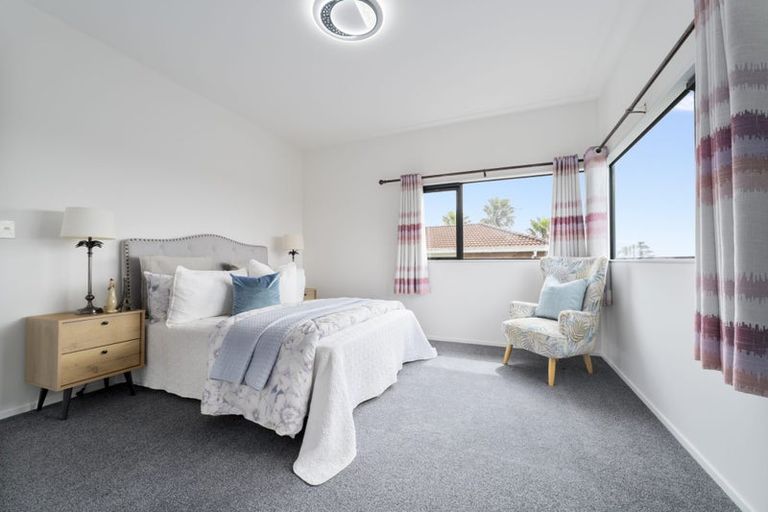 Photo of property in 257 Glengarry Road, Glen Eden, Auckland, 0602