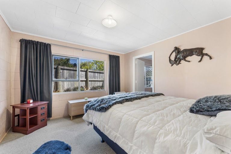 Photo of property in 71 Milton Terrace, Picton, 7220