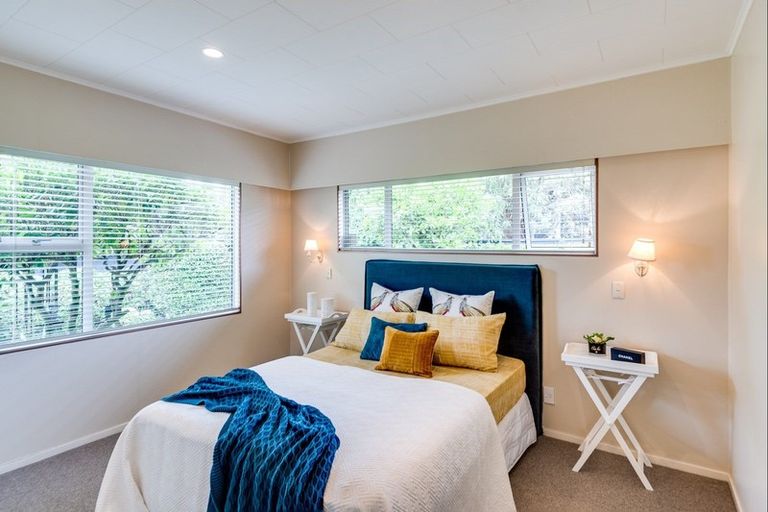 Photo of property in 32 Saint Hill Lane, Havelock North, 4130