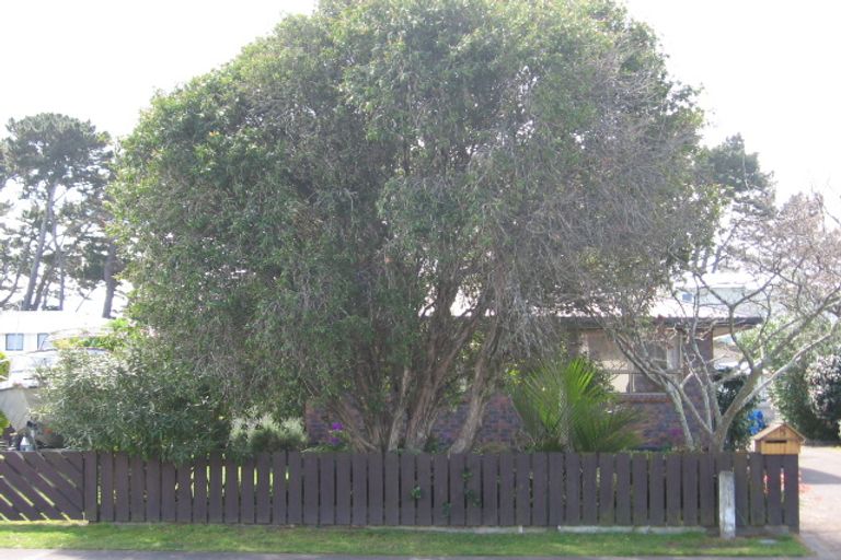 Photo of property in 5 Dickson Road, Papamoa Beach, Papamoa, 3118