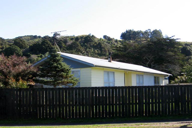 Photo of property in 33 Churchill Crescent, Featherston, 5710