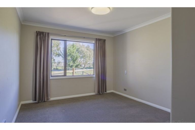 Photo of property in 16 Oak Street, Orari, Geraldine, 7992