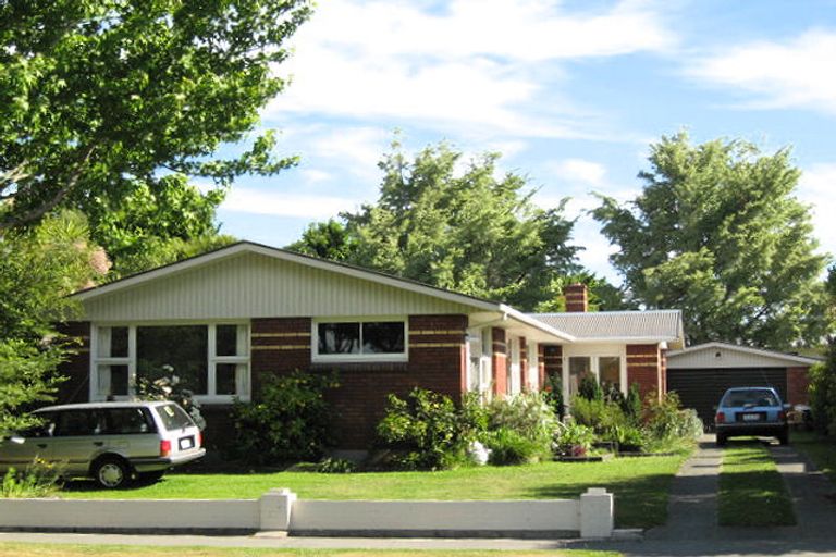 Photo of property in 61 Woodbury Street, Russley, Christchurch, 8042