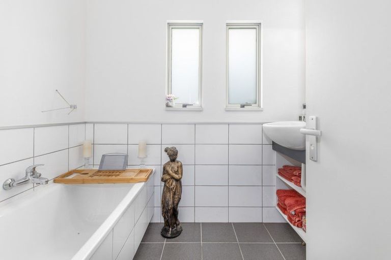 Photo of property in 43 Redwood Grove, Levin, 5571