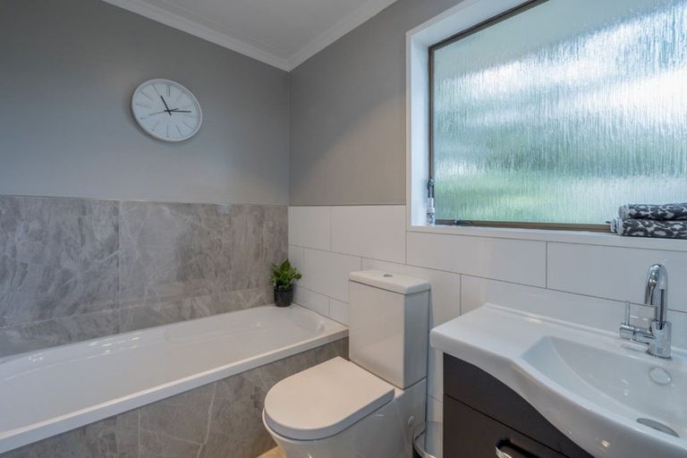 Photo of property in 14 Matipo Street, Levin, 5510